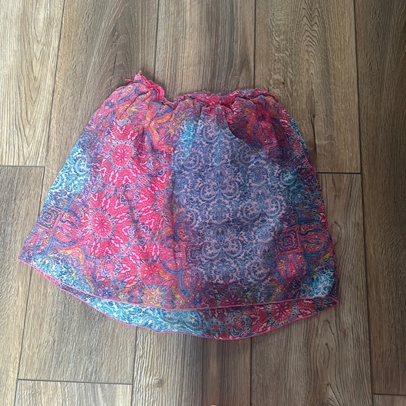 It used to be a dress but was cut into a skirt - Picture 1 of 1